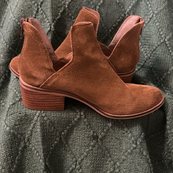 Tan Leather Steve Madden Booties - Size 6.5 - Picture 7 of 12